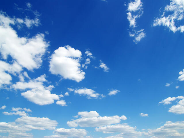 clouds in the blue sky