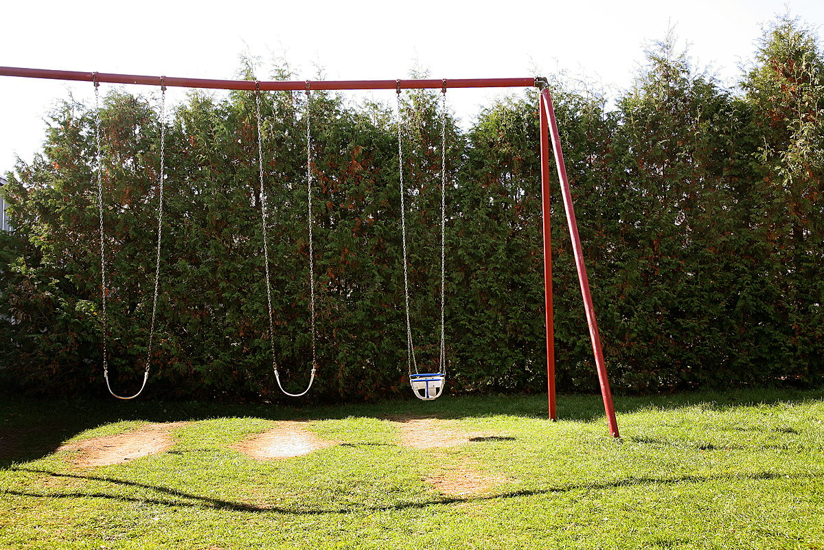 Outdoors swing set
