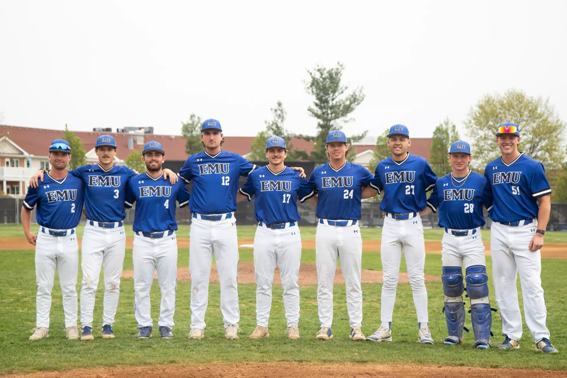 EMU Baseball players posing