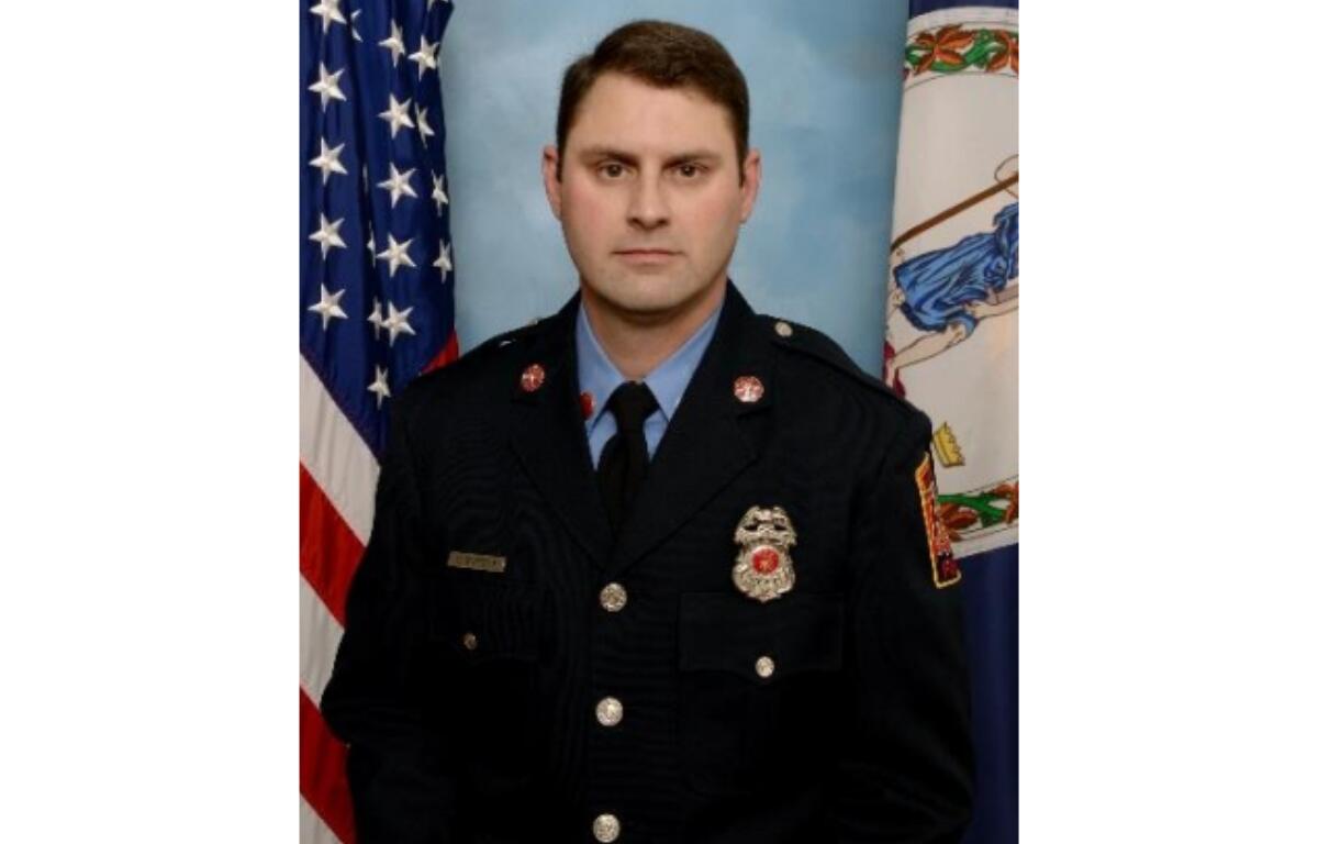 Headshot of Chris Snyder