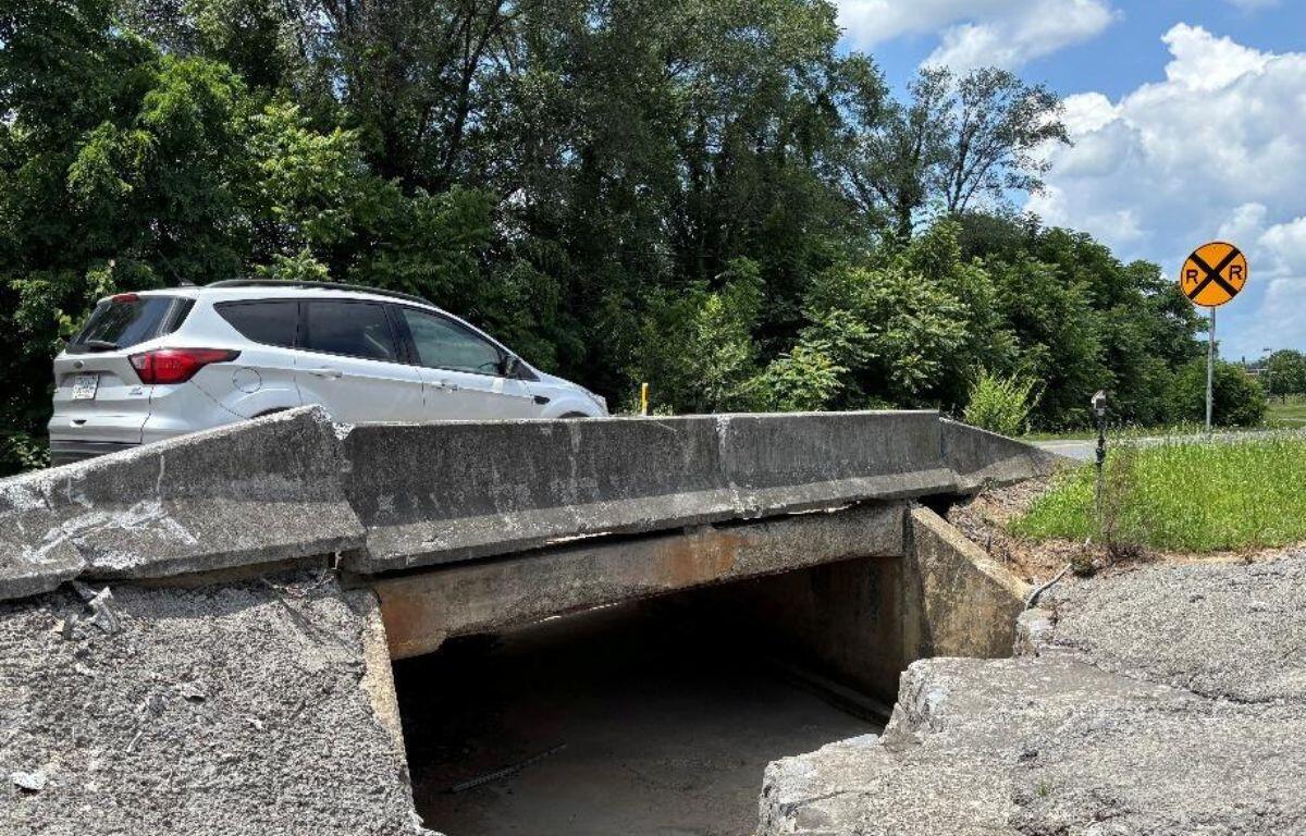 A culvert crossing on Country Club Road will be given a weight limit of 33 tons in the coming days