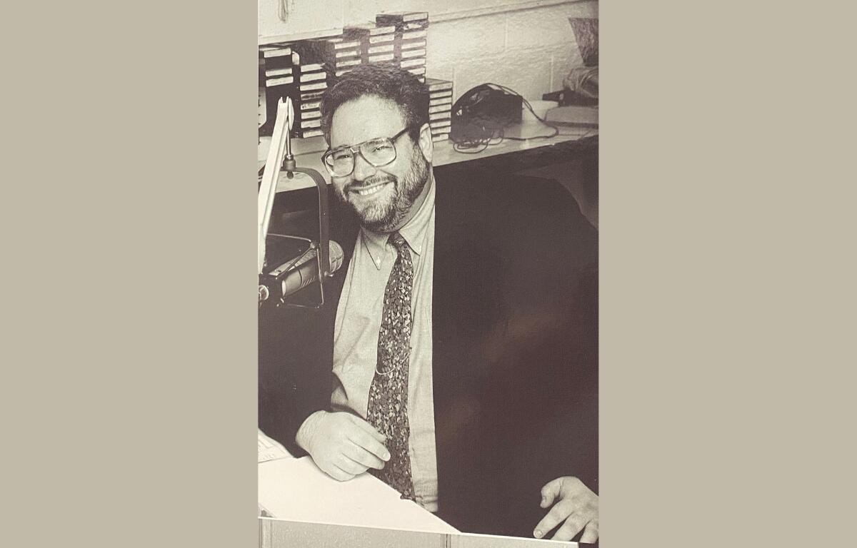 Headshot of Mike Schikman