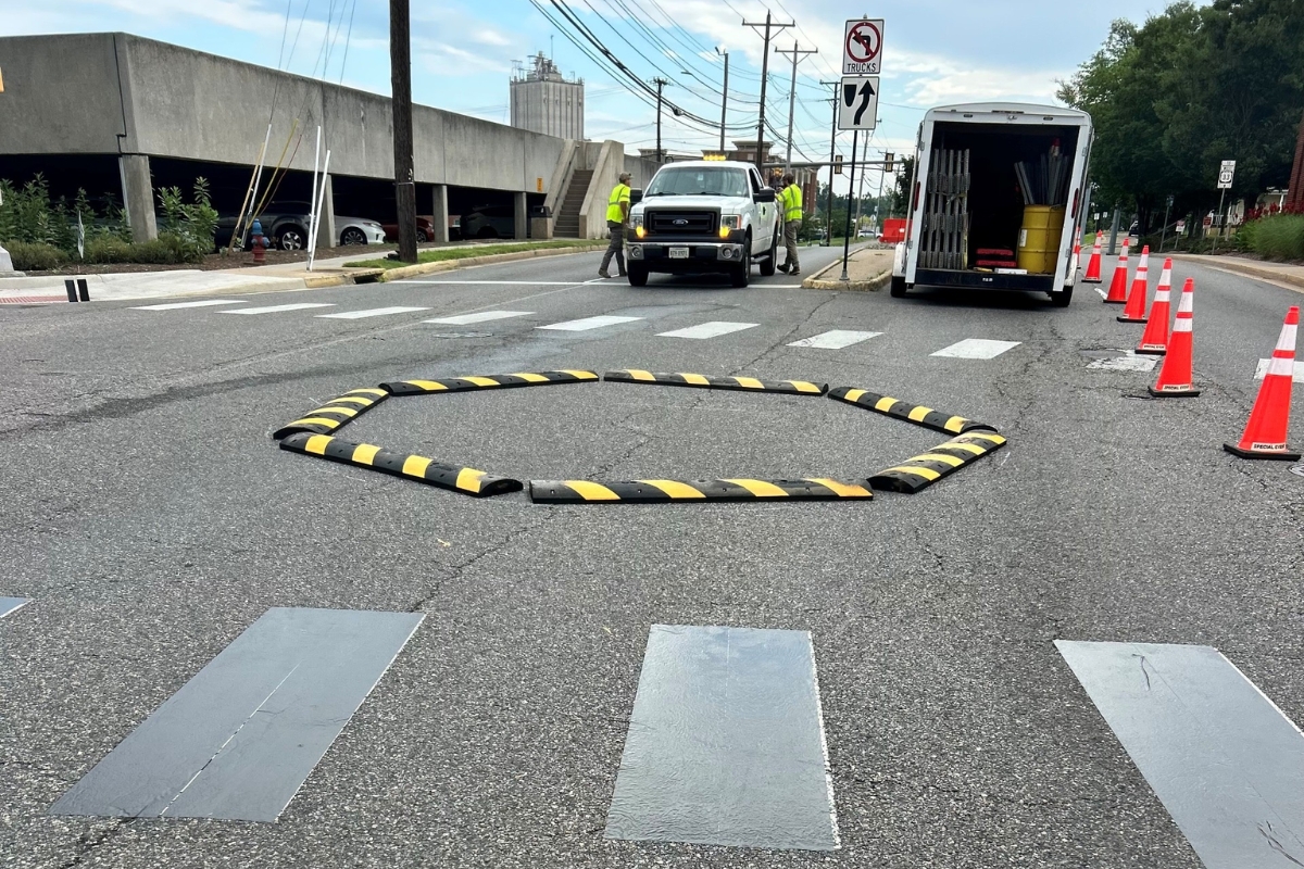 The temporary roundabout on North Mason Street.