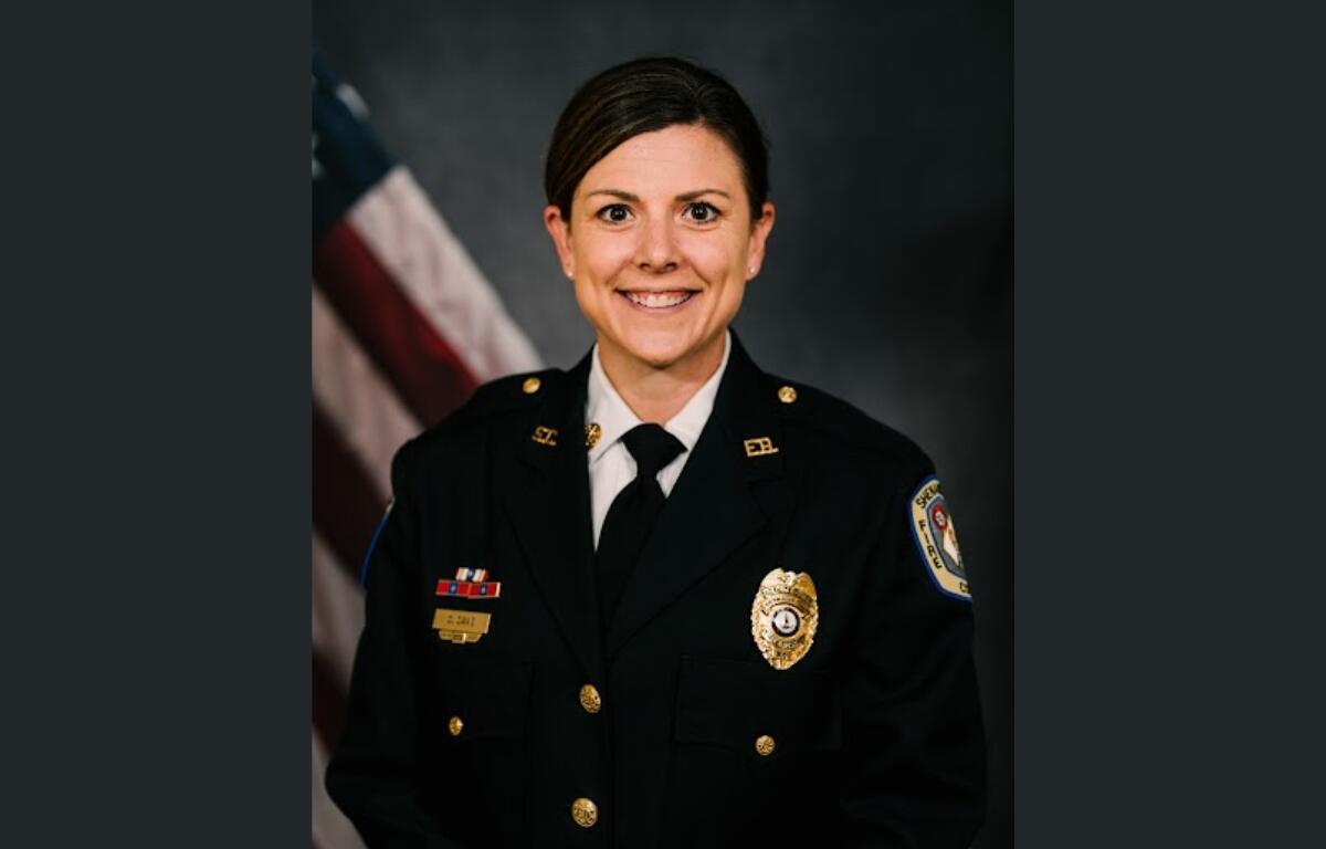 Headshot of Courtney Cave.