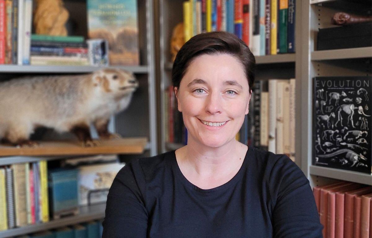 Dr. Katie Hinde