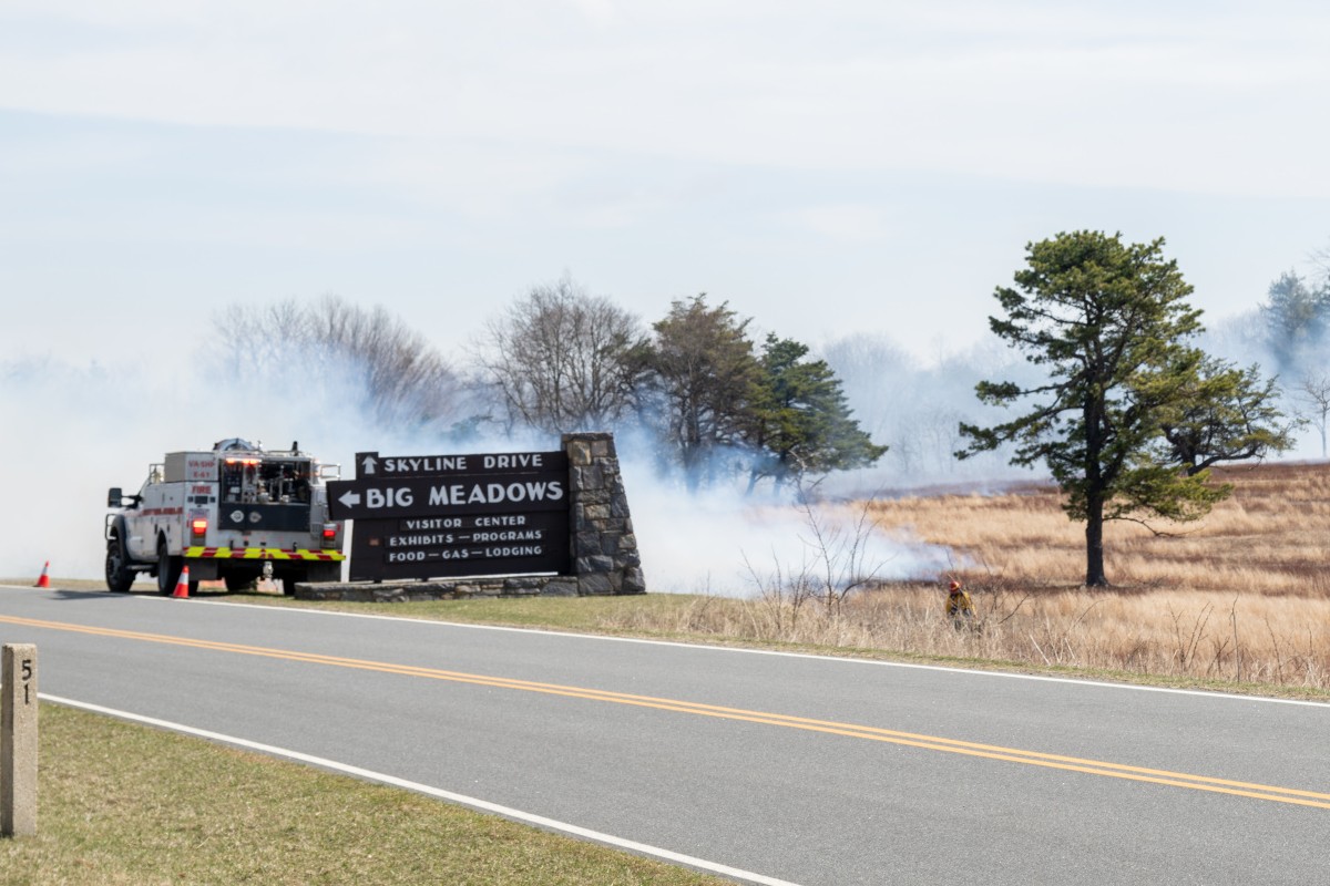 wildfire shenandoah national park control burn