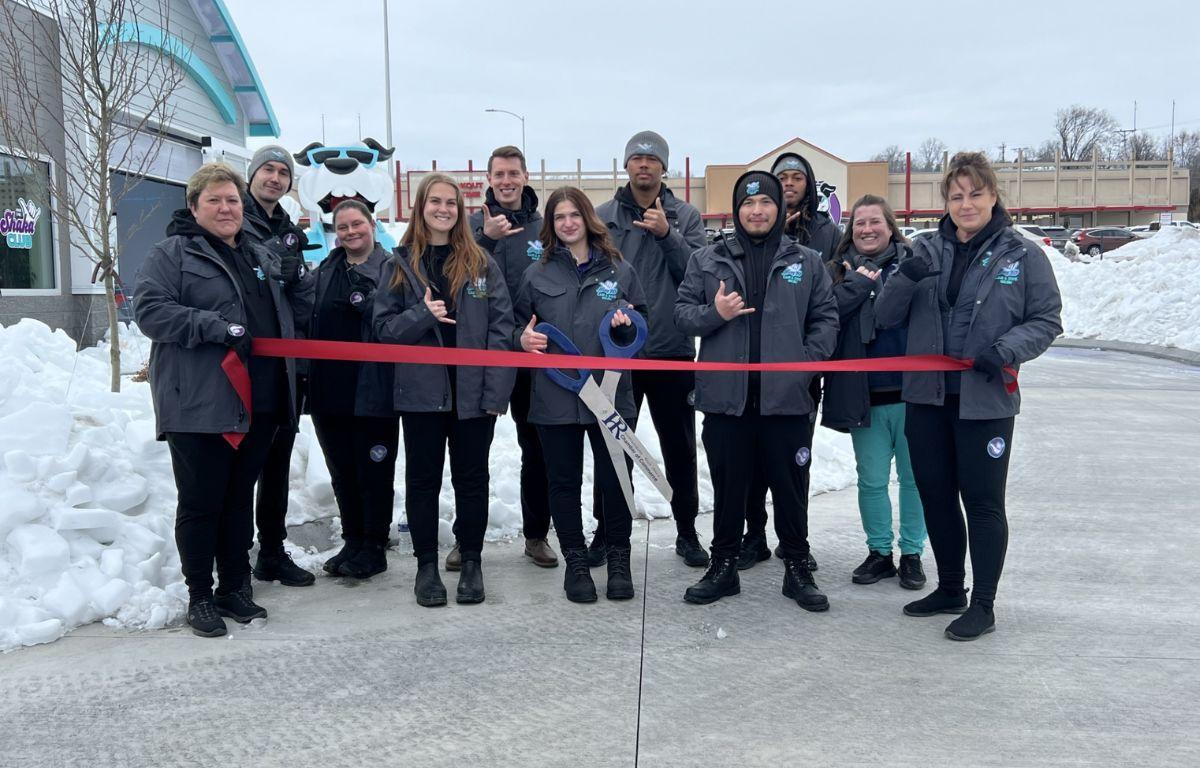 Hang 10 Car & Dog Wash ribbon-cutting