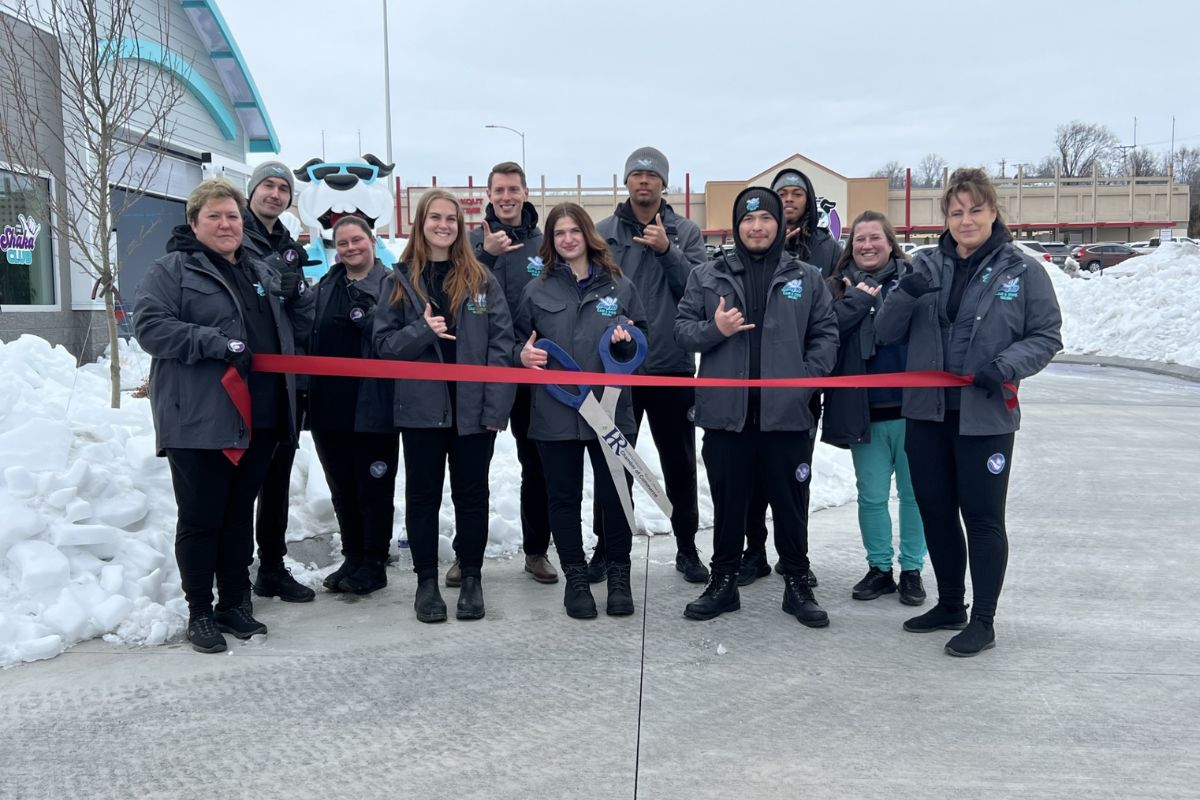 Hang 10 Car & Dog Wash ribbon-cutting