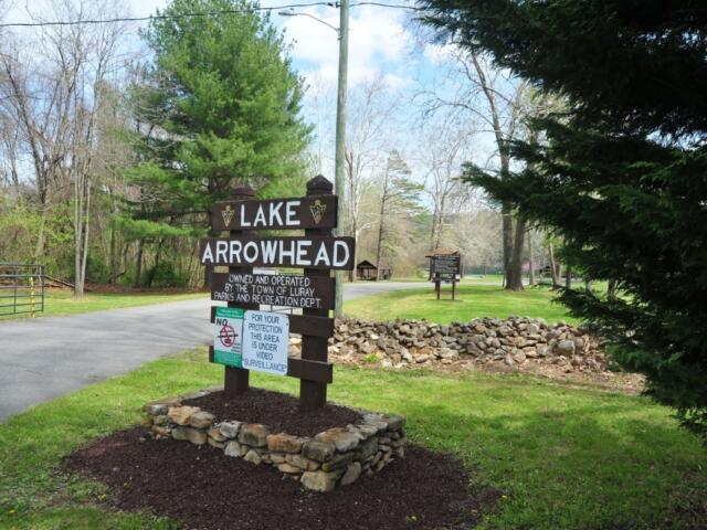 Lake Arrowhead sign
