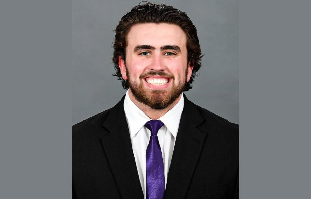 Headshot of Luke Warner