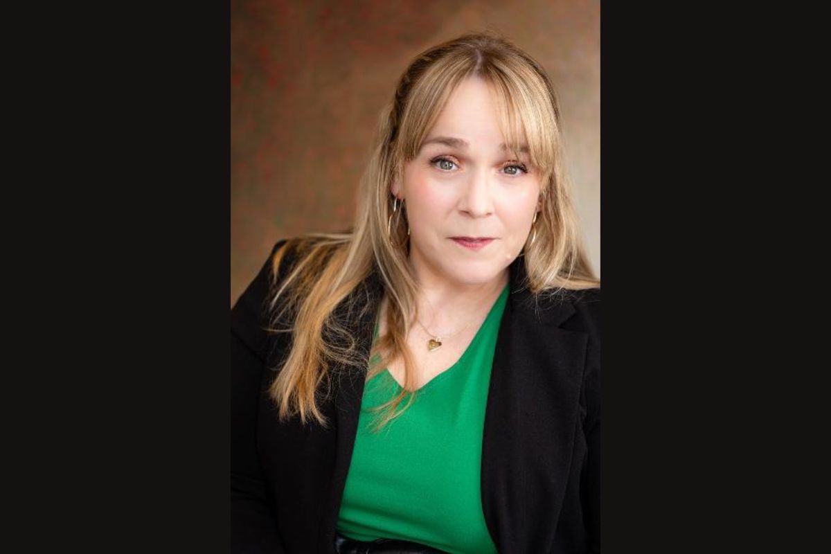 Lesley Larsen